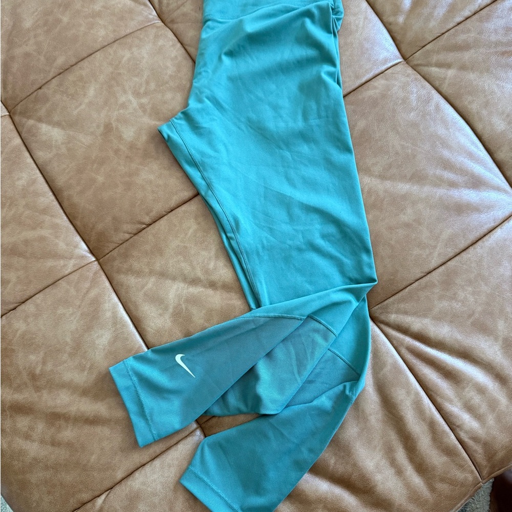 Nike Dri-FIT Turquoise Leggings